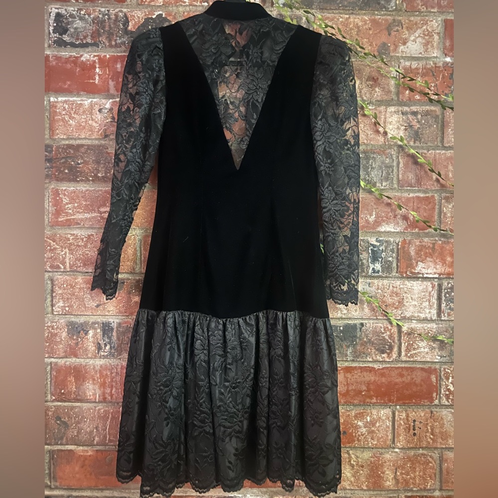 Vintage lace party dress